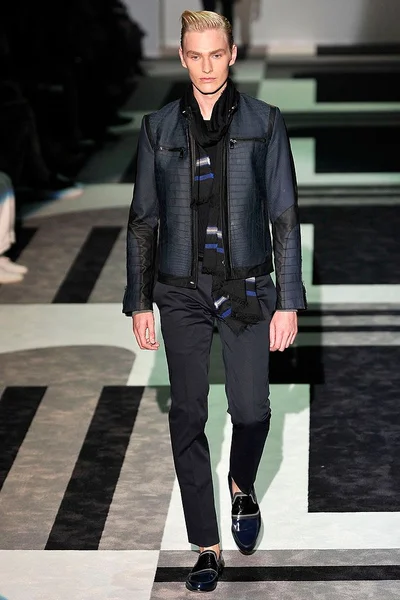 Look 34